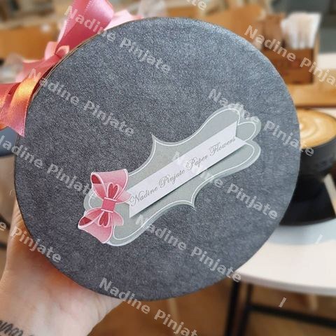 Nadine Pinjate Paper Flowers