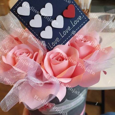 Nadine Pinjate Paper Flowers