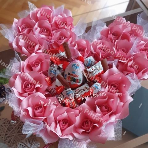 Nadine Pinjate Paper Flowers