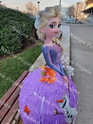 Frozen Elsa Nadine Pinjate