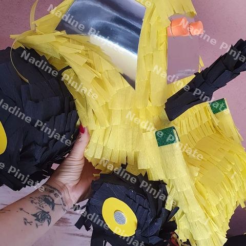 Pinjata Yellow Bagger