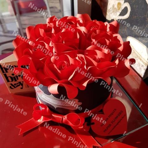 Flower in Box Nadine Pinjate