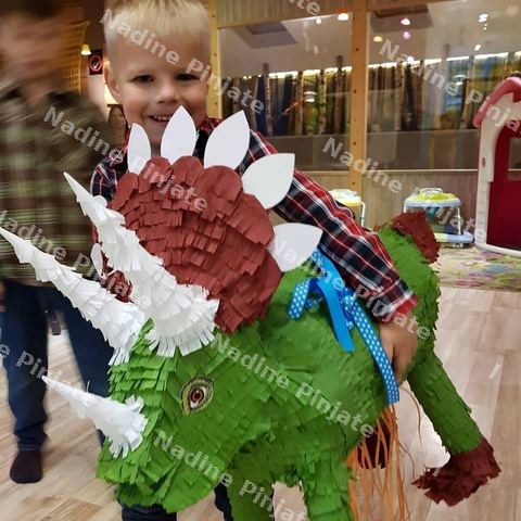 Pinjata Dinosaurus