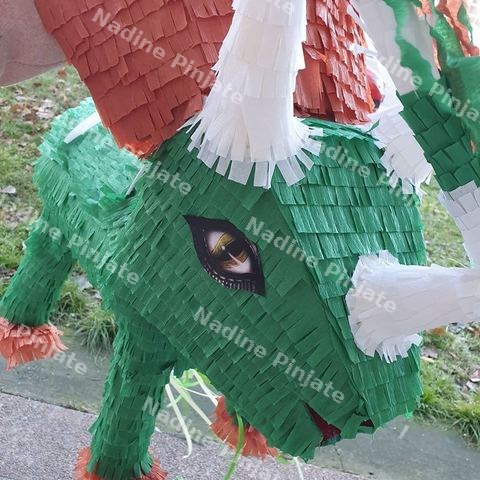 Pinjata Dinosaurus Triceratops - Nadine Pinajte