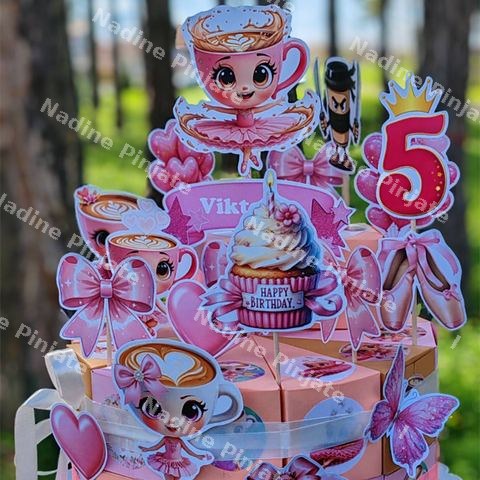 Ballerina Cappuccina torte od kartona - Nadine Pinjate
