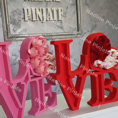 Box Flowers - Nadine Pinjate 2