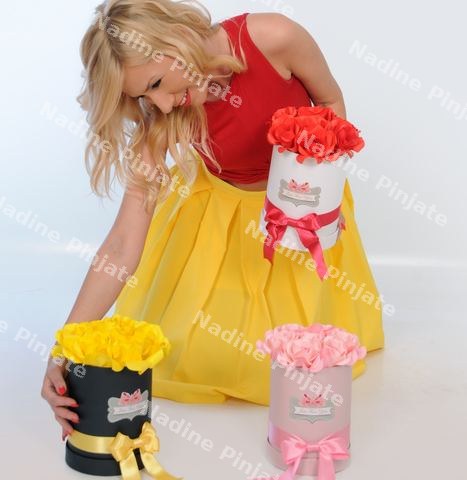 Nadine Pinjate Paper Flowers