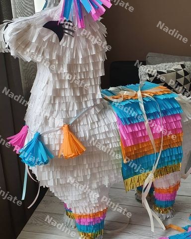 Lama Pinjata - Nadine Pinjate