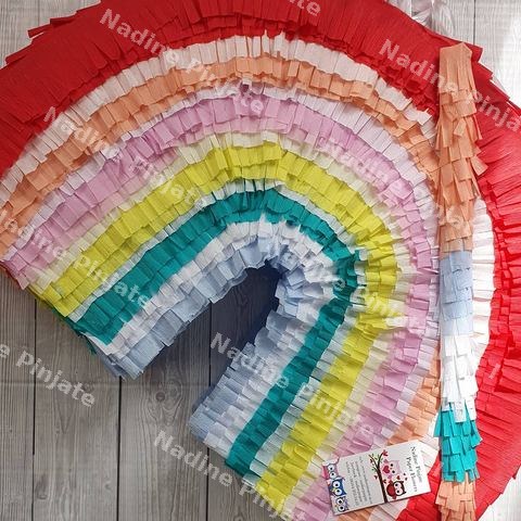 Rainbow pinjata