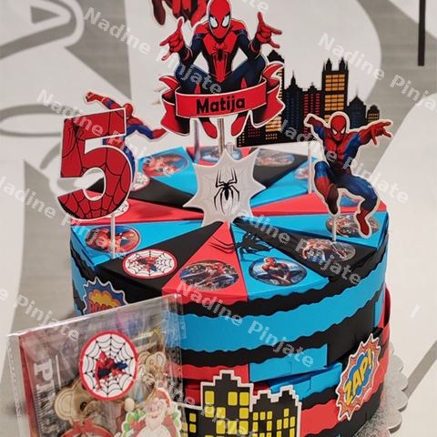 Spiderman torta od kartona - Nadine Pinjate.png 1