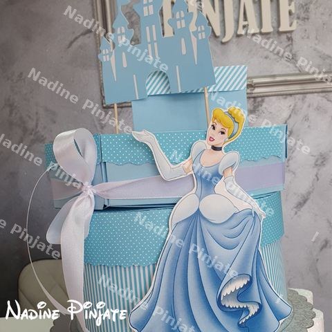 Torte od kartona Snezana - Nadine Pinjate