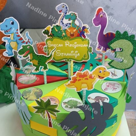 Torte od kartona dinosaurus