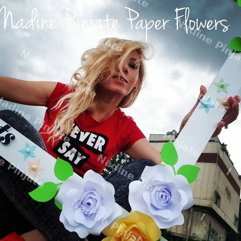 Nadine Pinjate Paper Flowers 