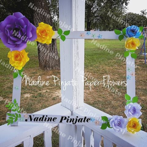 Nadine Pinjate Paper Flowers
