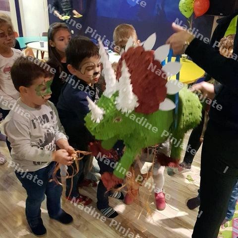 Pinjata Dinosaurus