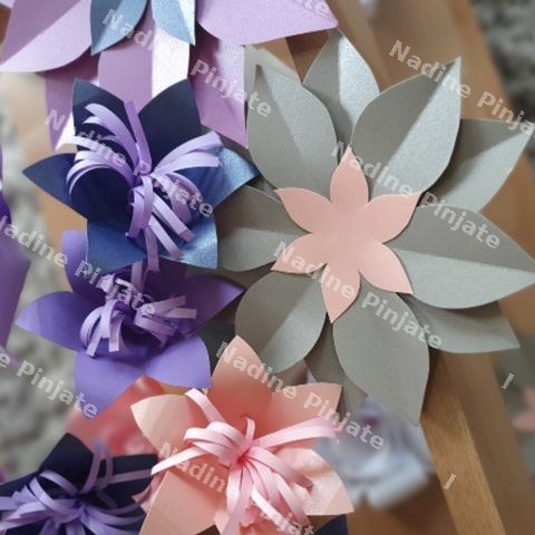 Cvetni Zid - Nadine Pinjate Paper Flowers