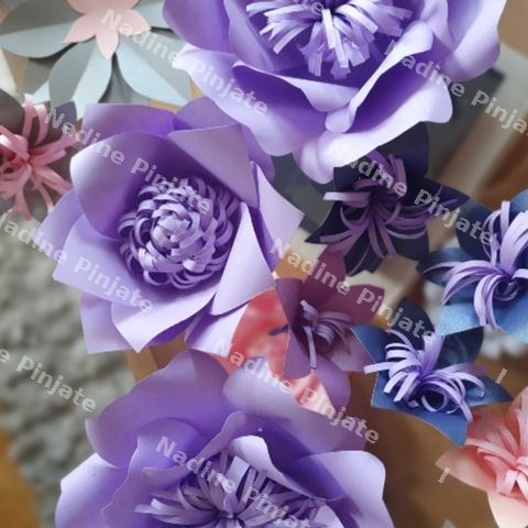 Paper Flowers Cvetni Zid